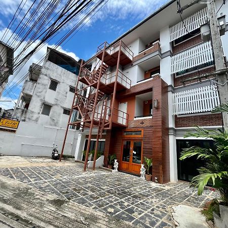 Tjr Boutique Hotel Chiang Mai Buitenkant foto